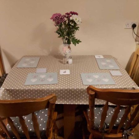 Lovely 2-Bed Cottage At The Foot Of The Mournes Newry Esterno foto