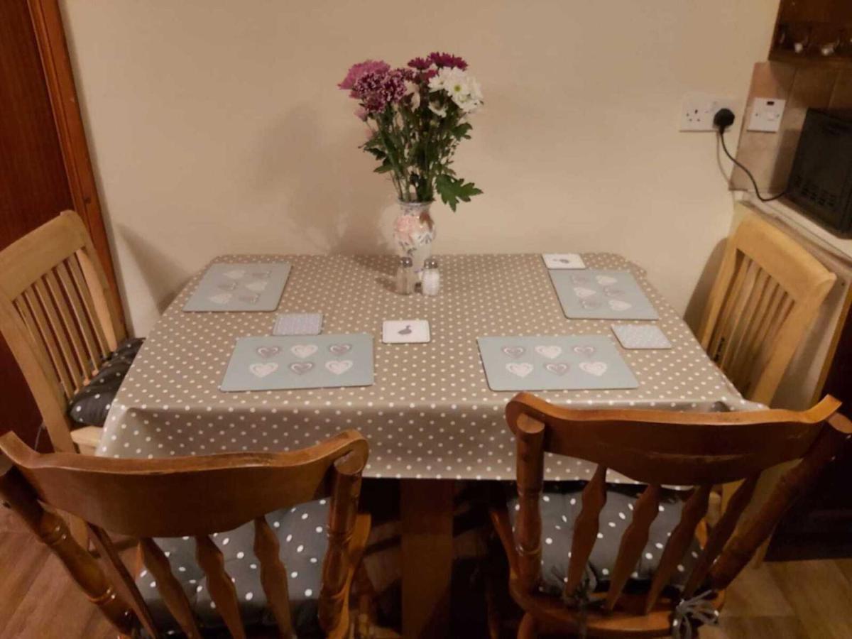 Lovely 2-Bed Cottage At The Foot Of The Mournes Newry Esterno foto