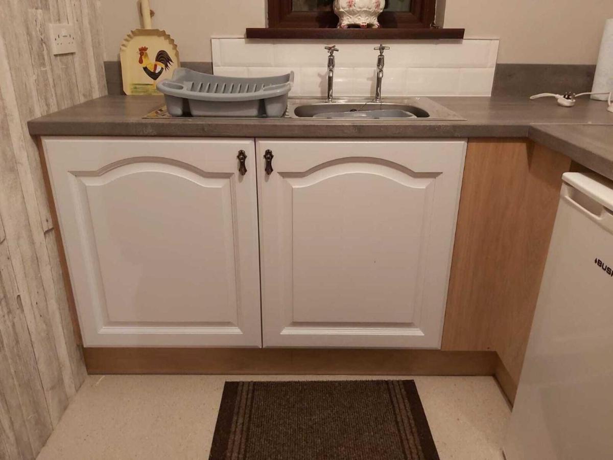 Lovely 2-Bed Cottage At The Foot Of The Mournes Newry Esterno foto