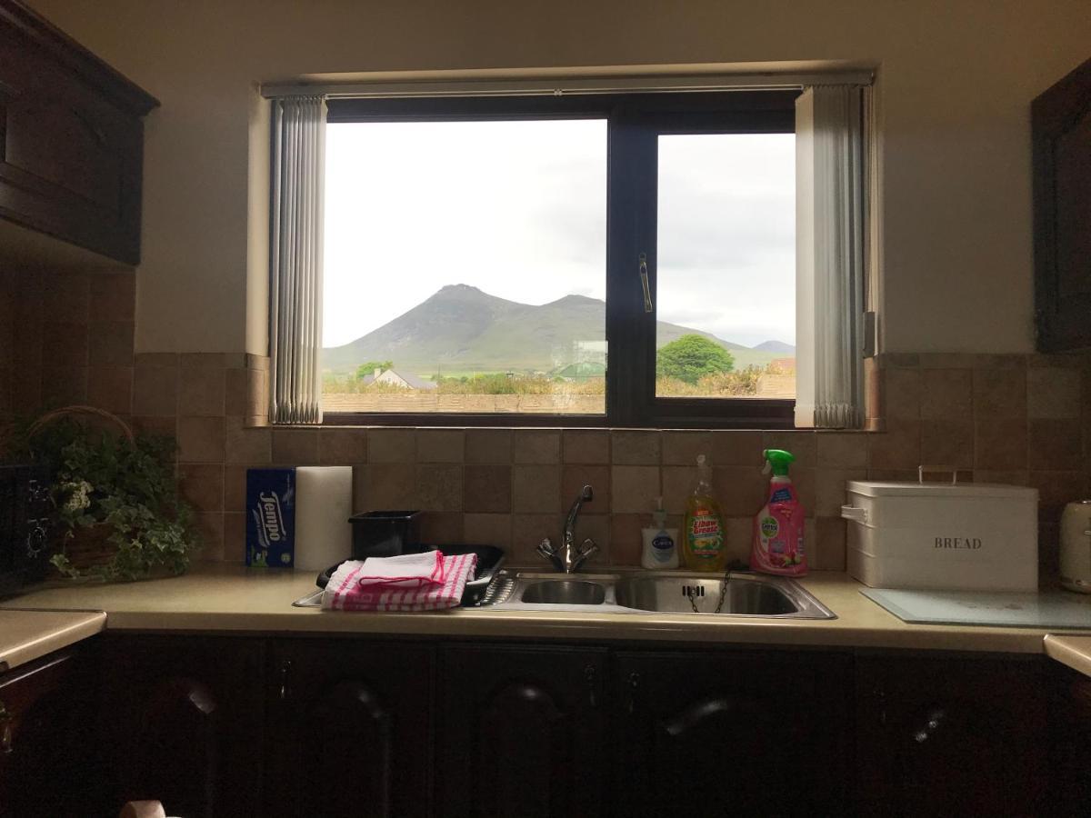 Lovely 2-Bed Cottage At The Foot Of The Mournes Newry Esterno foto